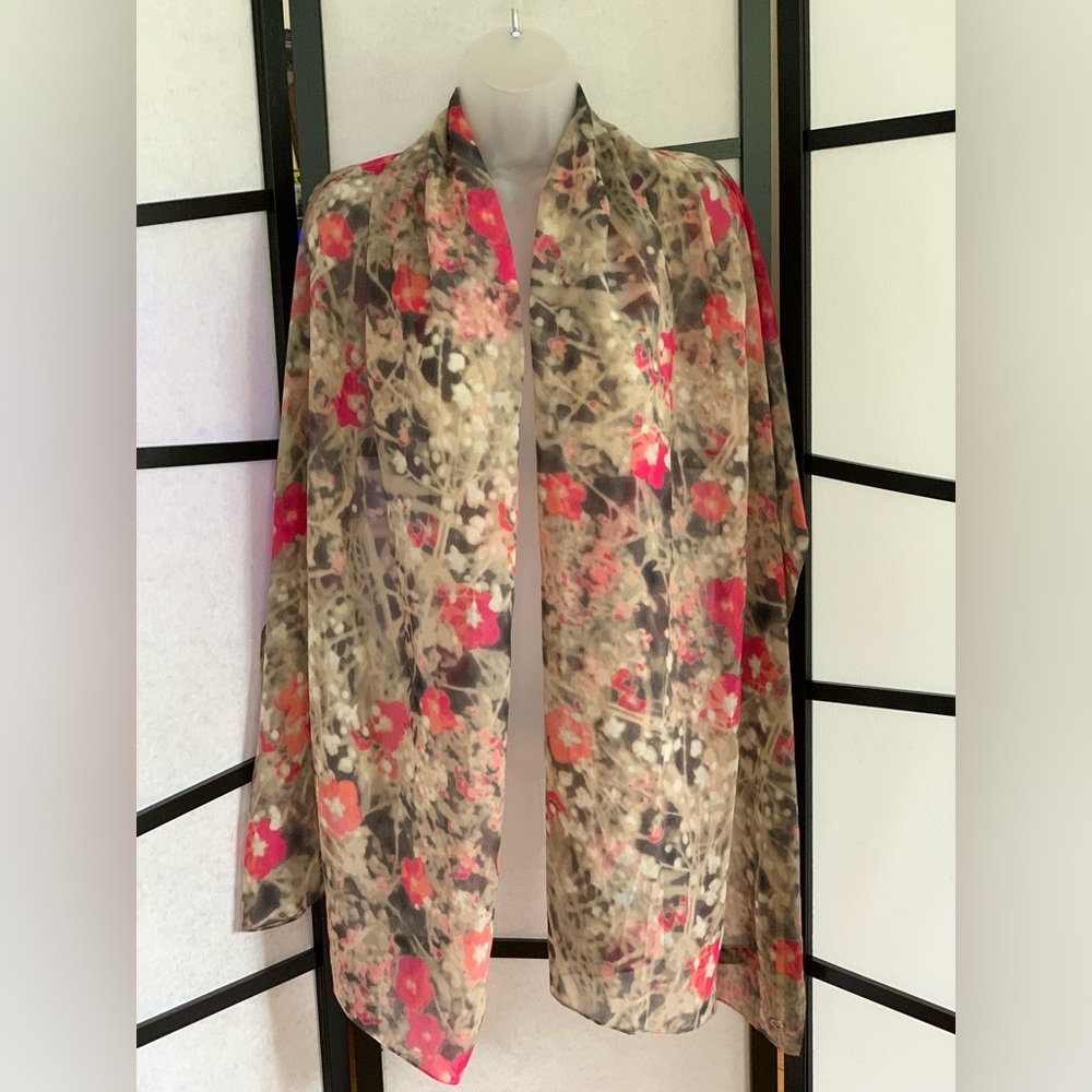 Calvin Klein Floral Scarf ~ 72" x 28" Beautiful Floral Print